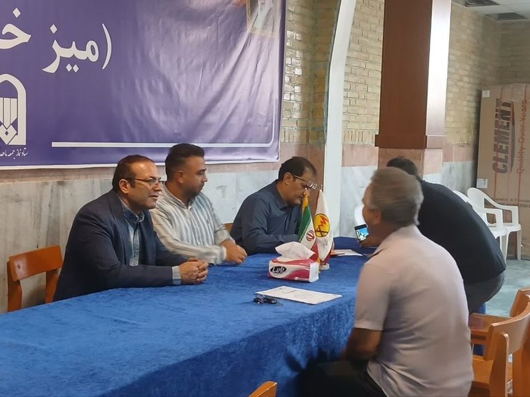 گره‌گشایی از مشکلات برق شهروندان ماهدشت در حاشیه نماز جمعه