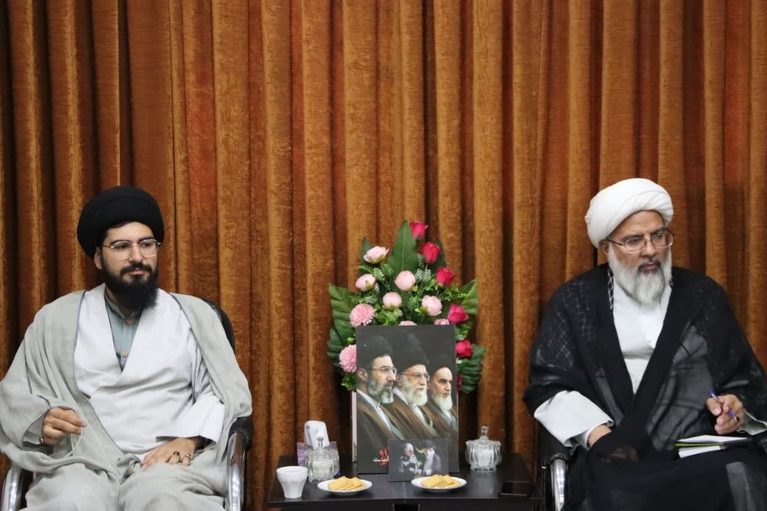 تأکید امام‌جمعه ماهدشت بر تقویت تعامل مسجد و مدرسه در نشست قرارگاه فرهنگی-اجتماعی شهر ماهدشت